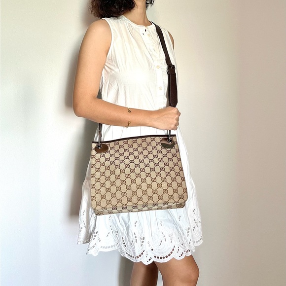 🍓GUCCI GG Canvas Crossbody Bag - Picture 10 of 11